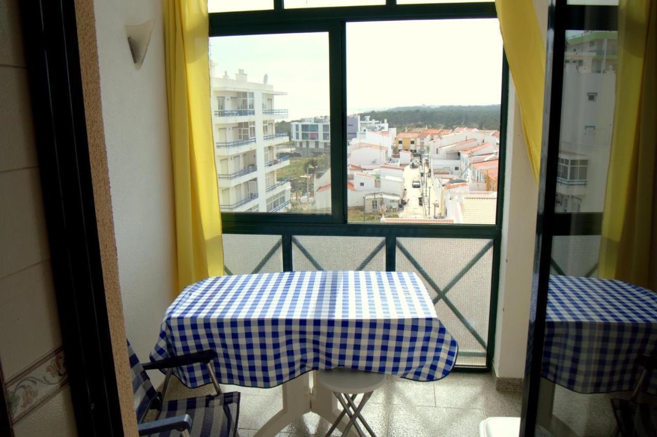 T1 Com Vista Mar Na Praia De Monte Gordo Extérieur photo